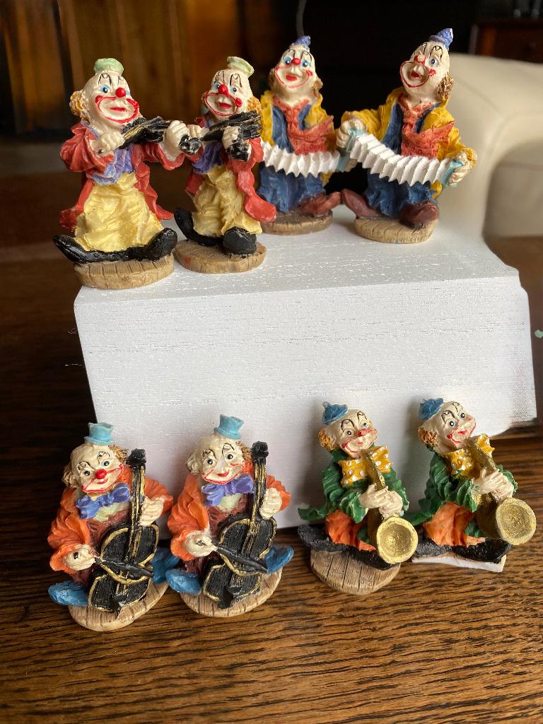 Set van 8 kleine figuren: clowns, Verzamelen, Ophalen of Verzenden, Gebruikt, Overige typen