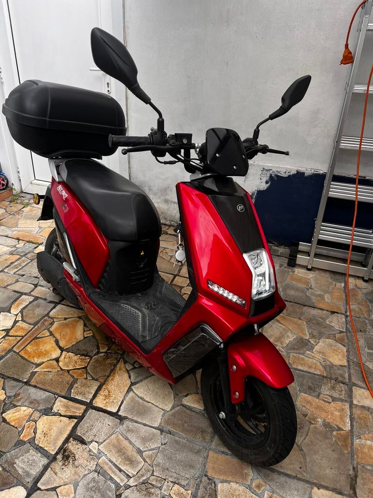 Bromfiets met elektrische, Fietsen en Brommers, Gebruikt, Elektrisch, Ophalen, Overige merken