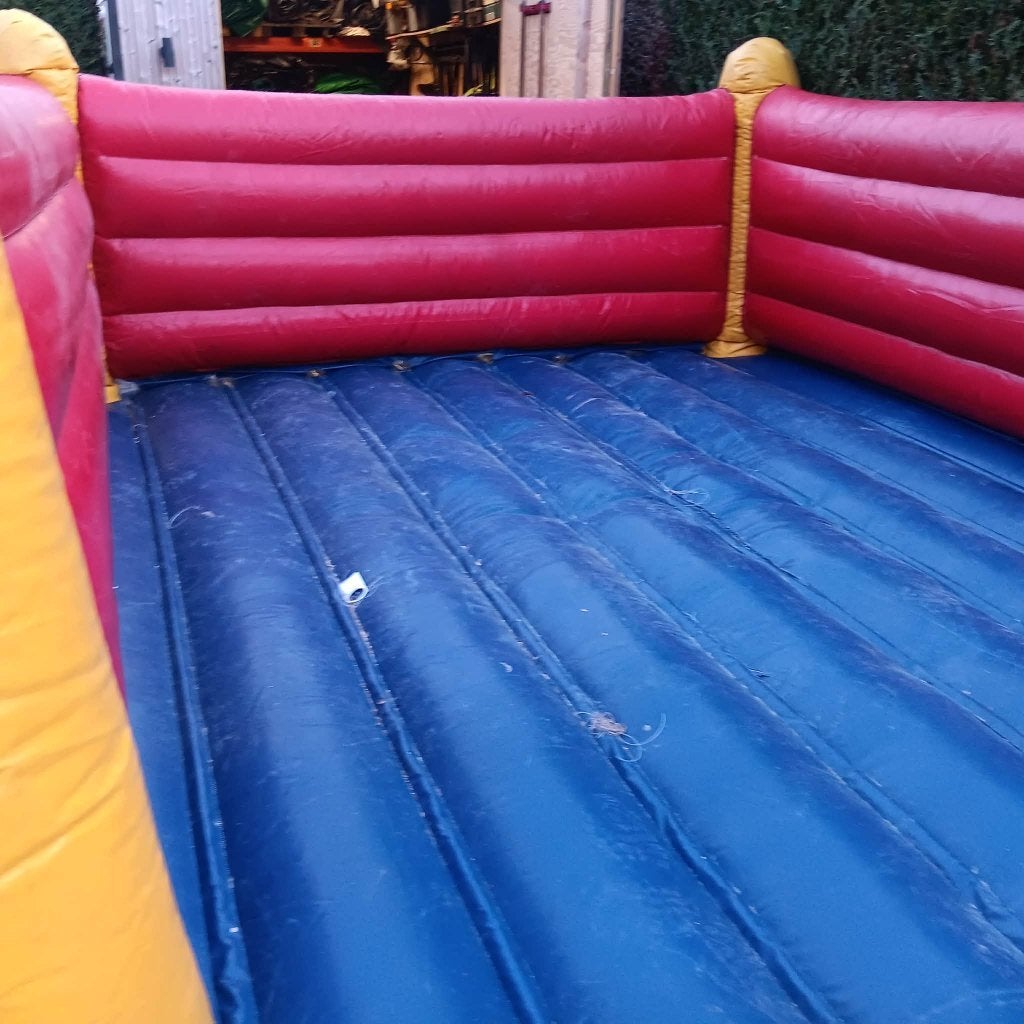 château gonflable professionnel à vendre, Hobby & Loisirs créatifs, Articles de fête | Location, Enlèvement, Comme neuf