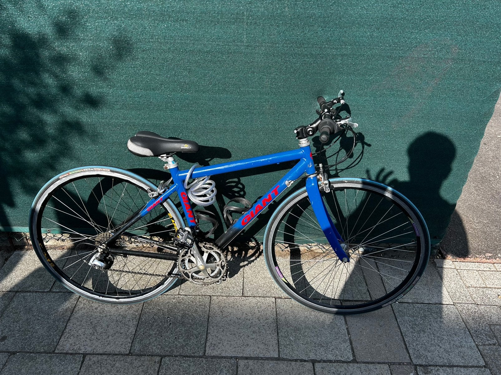 Netjes onderhouden Giant fitnessbike / hybride fiets – Blauw, Enlèvement, Comme neuf, Vitesses