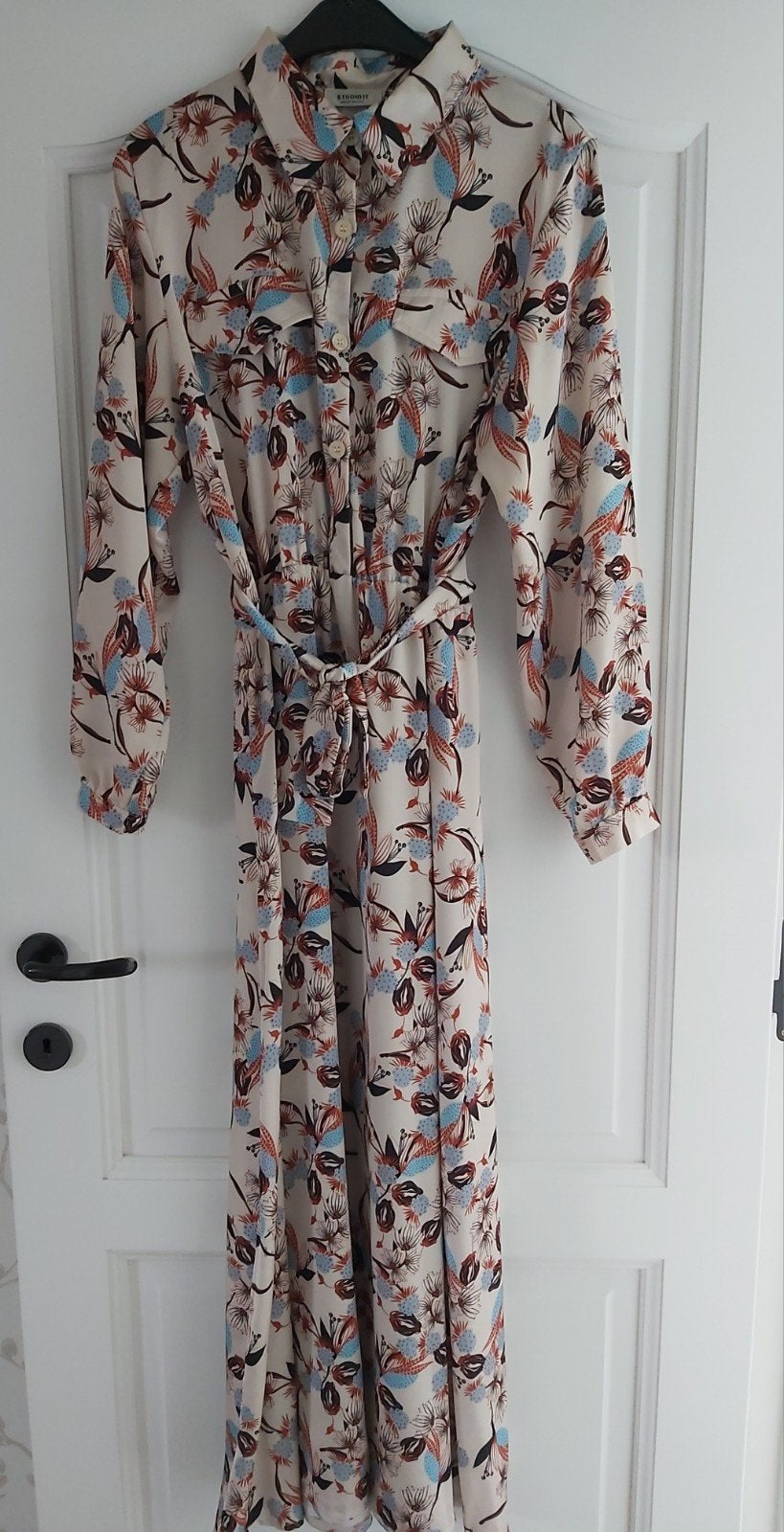 jurk Studio It maat M, Kleding | Dames, Jumpsuits, Studio it, Ophalen of Verzenden, Zo goed als nieuw, Maat 38/40 (M)