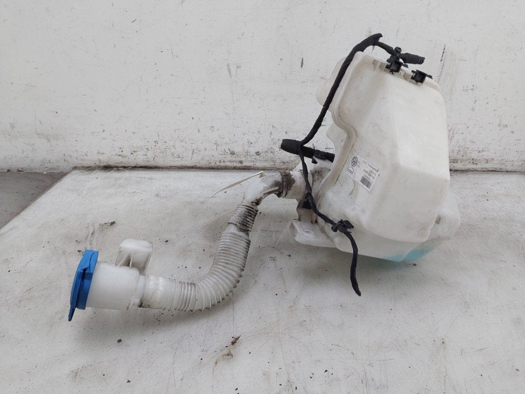 LAVE-GLACE RESERVOIR AVANT Touran (5T1) (|5TA955453|), Dhr. J. Ham, Volkswagen, Administratie@autoham.nl, Utilisé