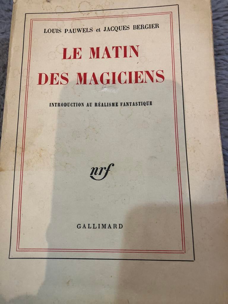 Le livre le Matin des Magiciens, Livres, Langue | Français, Comme neuf, Enlèvement ou Envoi