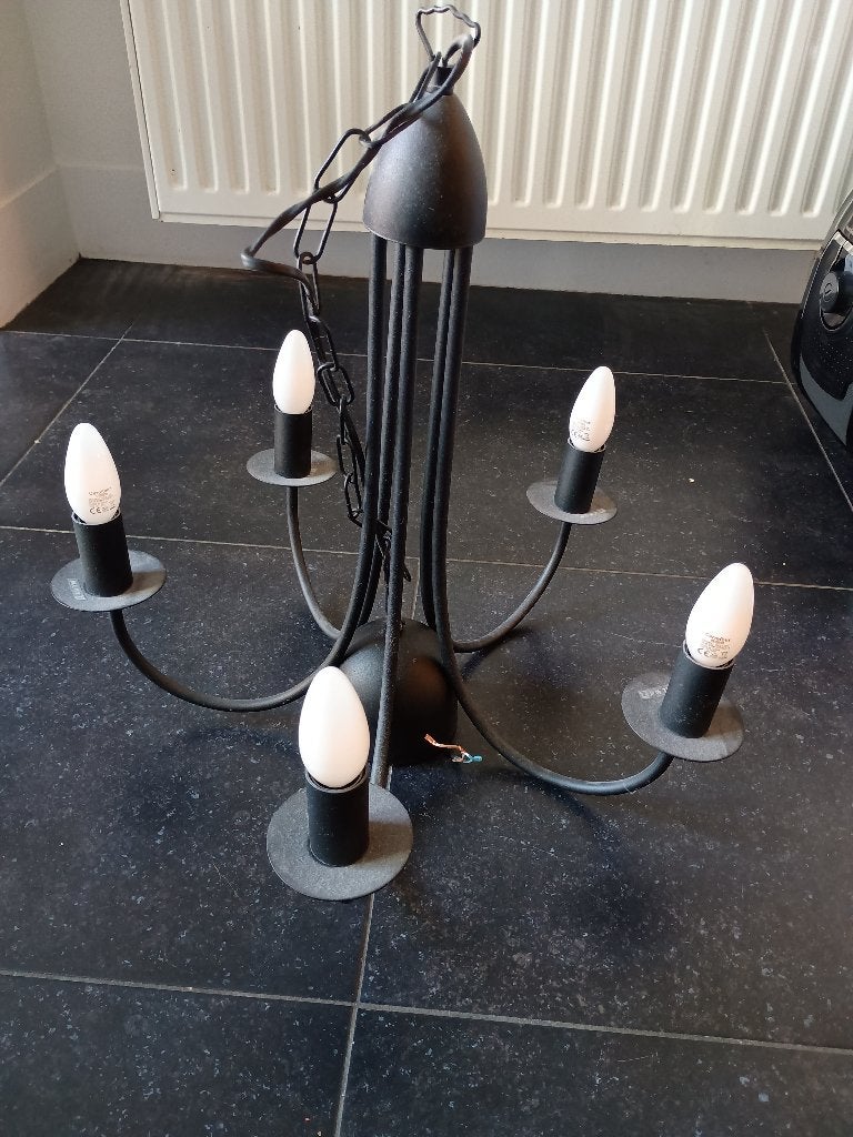 Twee hanglampen, mag ook apart weg, Huis en Inrichting, Ophalen, Gebruikt, Metaal, Klassiek