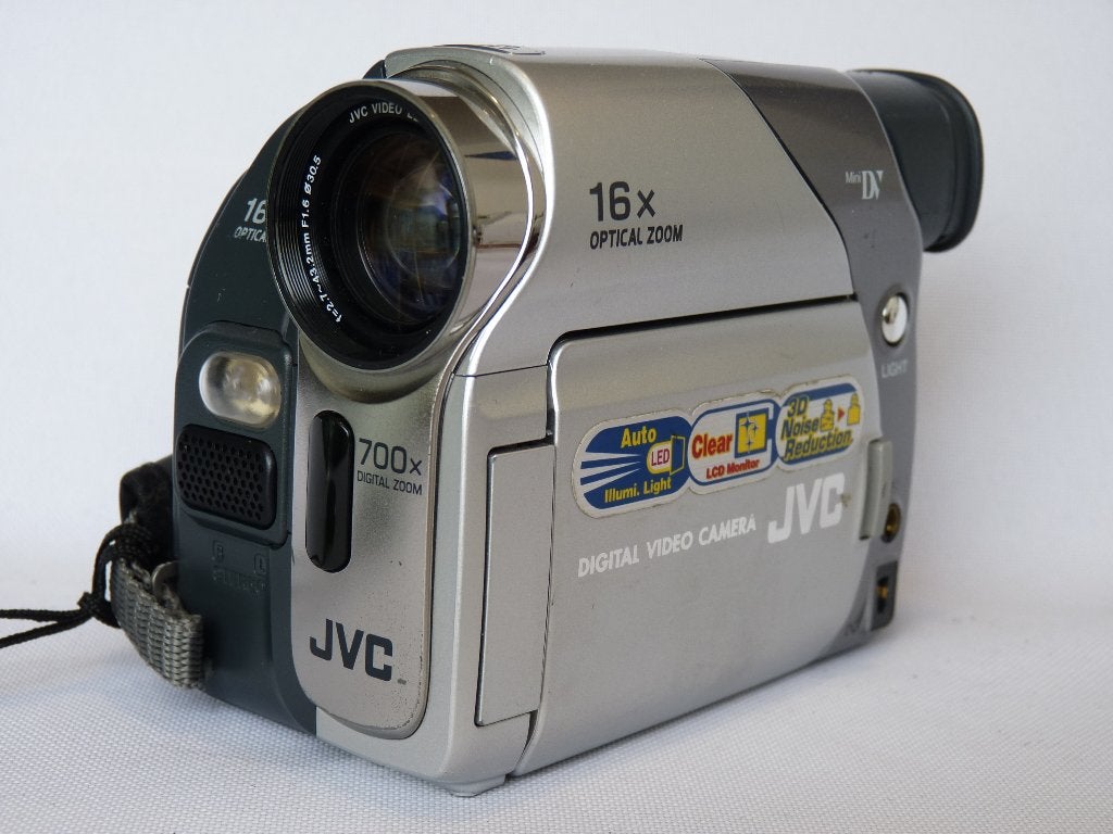 MiniDV JVC GR-D23E, batterie, adaptateur, livret, câble DVI, Enlèvement ou Envoi, Caméra, Comme neuf, Mini DV