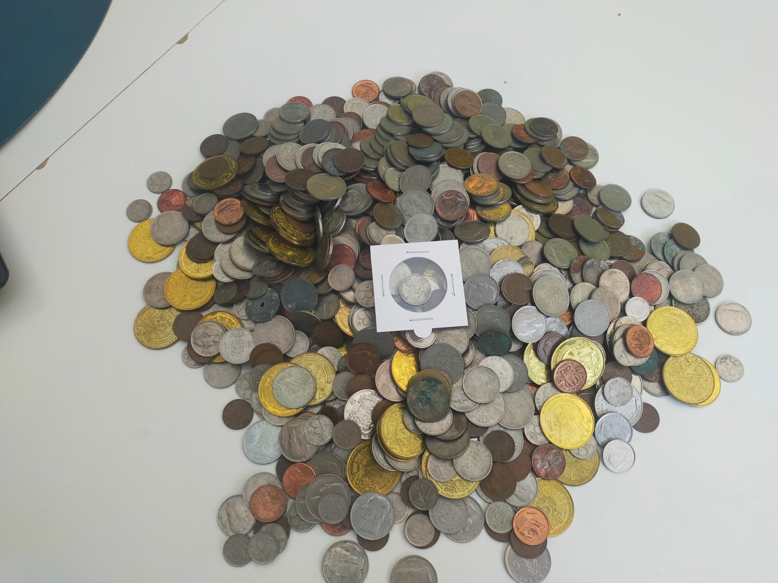 4 Kg Wereldmunten Met Oude Exemplaren, Postzegels en Munten, Ophalen of Verzenden, Overige landen, Setje