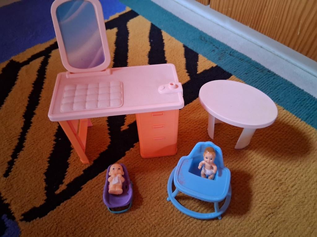 Verzorgingstafel baby Barbie, Ophalen of Verzenden, Barbie