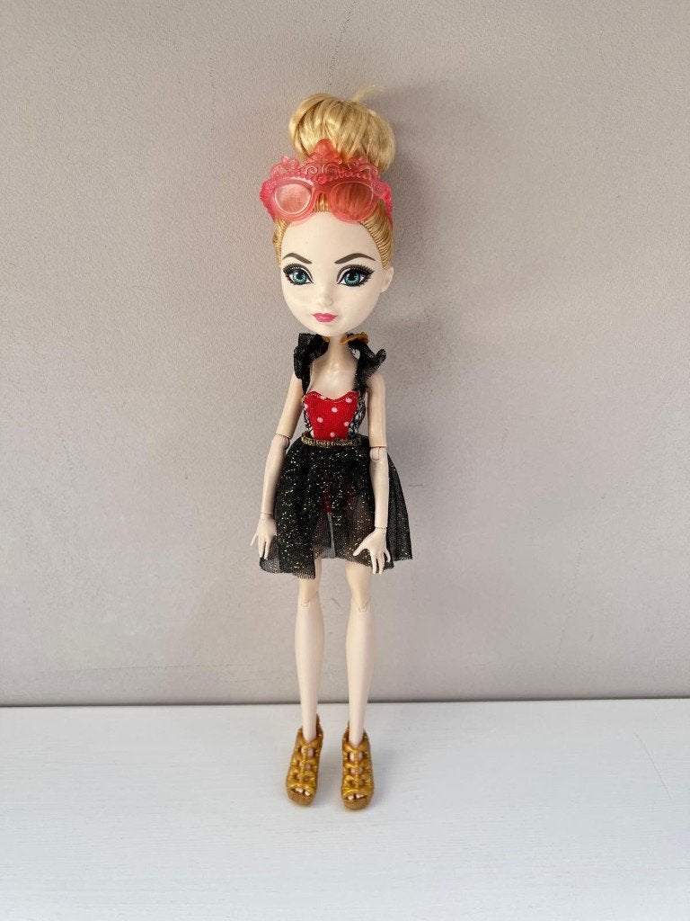Poupée Ever After High Apple White Mirror Beach Mattel Plage, Enlèvement ou Envoi, Utilisé, Fashion Doll