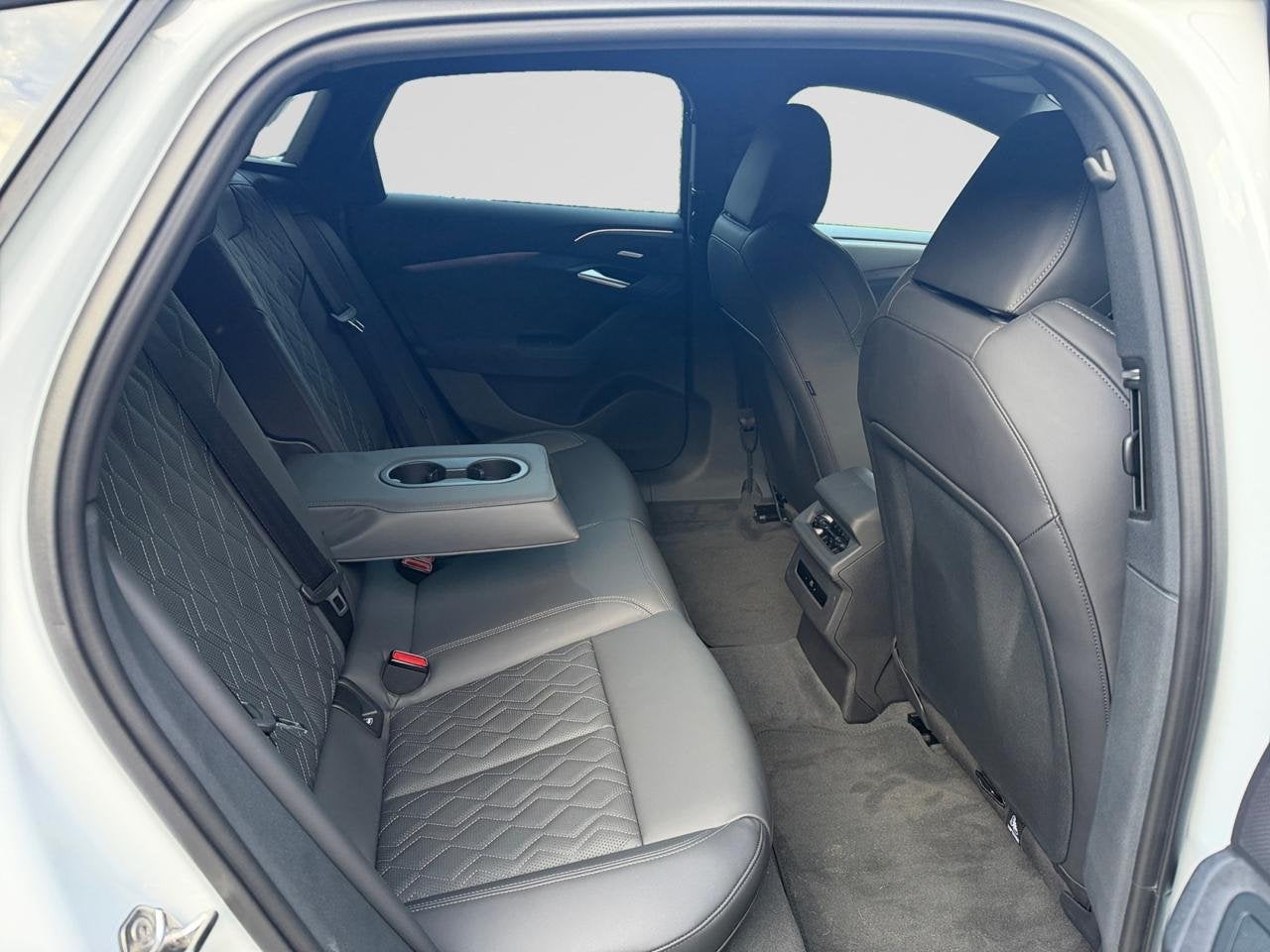 Audi S6 Sportback e-tron 100kWh Quattro *, Autos, Achat, https://public.car-pass.be/vhr/bdcd8efe-41bf-4636-a228-7afb045b65de, Ordinateur de bord