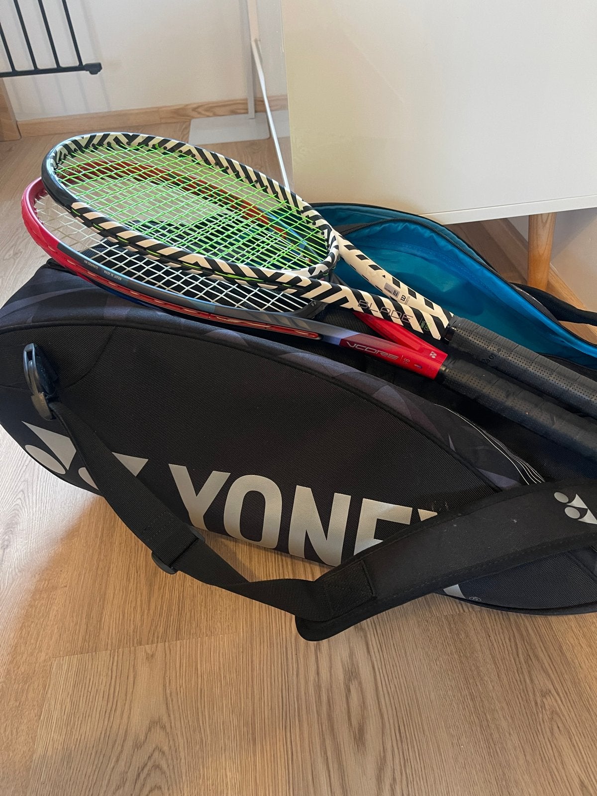 Tennisracket en tas wilson/yonex, Sports & Fitness, Enlèvement, Comme neuf, Sac
