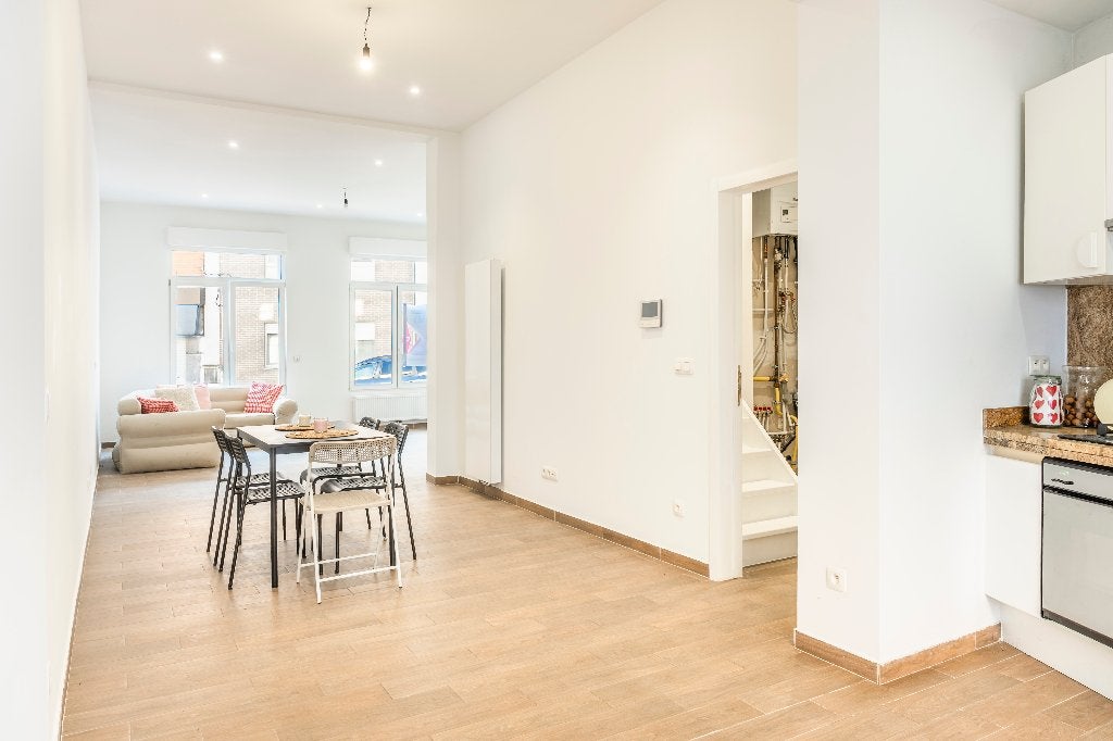 Maison familiale avec 4 chambres et 2 salles de bain, Immo, 180 m², Maison 2 façades, Anvers (ville), 158 kWh/m²/an