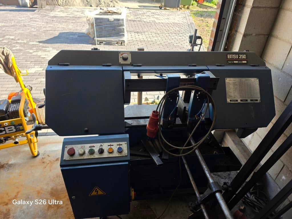 Automatische lintzaagmachine, Zakelijke goederen, Ophalen