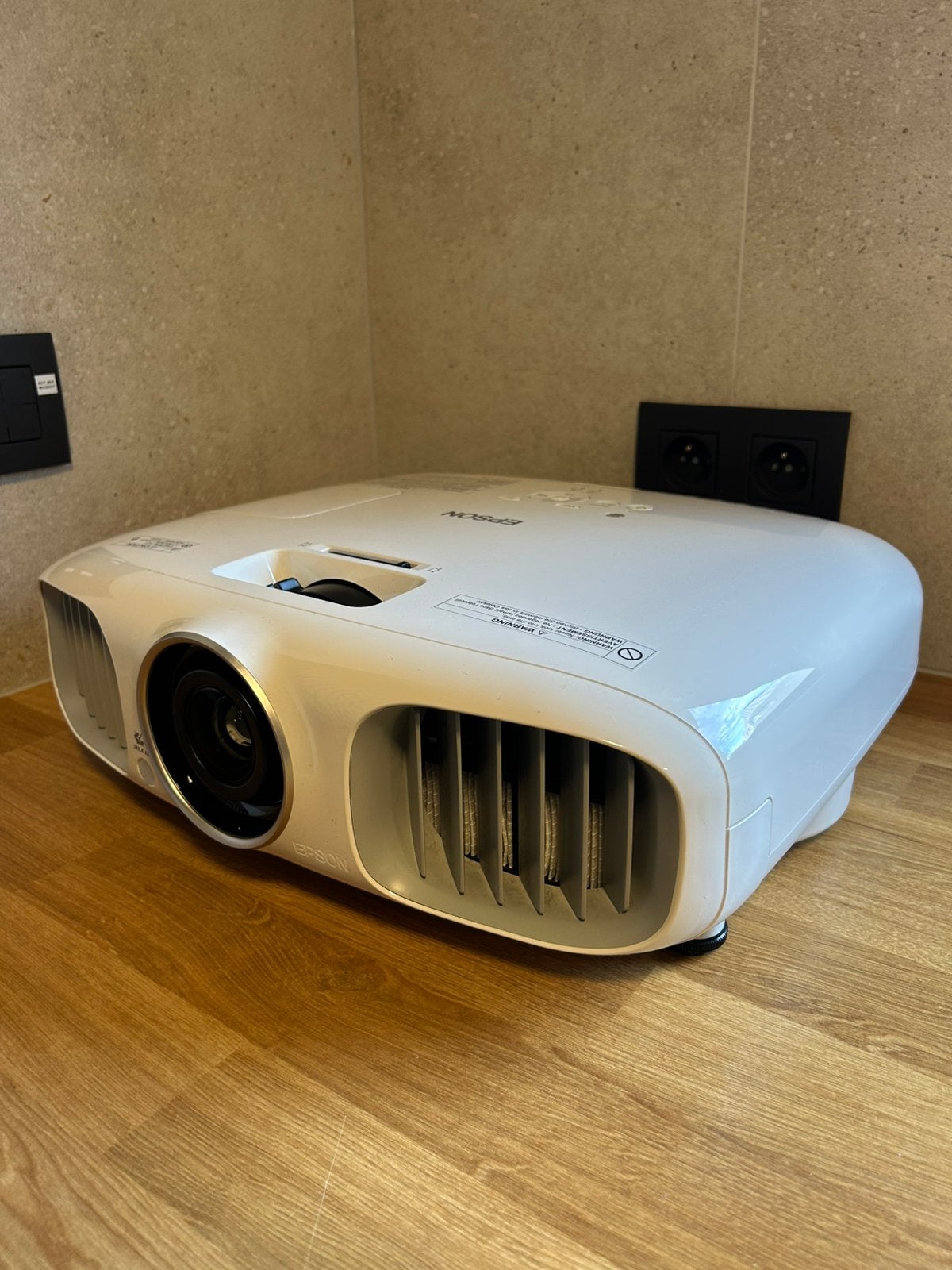 Beamer Epson Home projector EH-TW6100W, Audio, Tv en Foto, Ophalen, Zo goed als nieuw, Epson