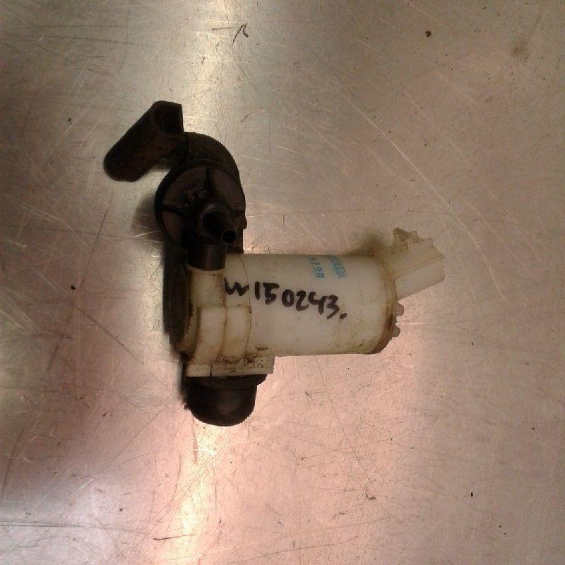 LAVE-GLACE POMPE AVANT Honda Insight (ZE2) (01-2009/02-2014), Honda, Dhr. M. Roggen, Stadsweg 37 37
9917 PV  WIRDUM GR., NL, Utilisé