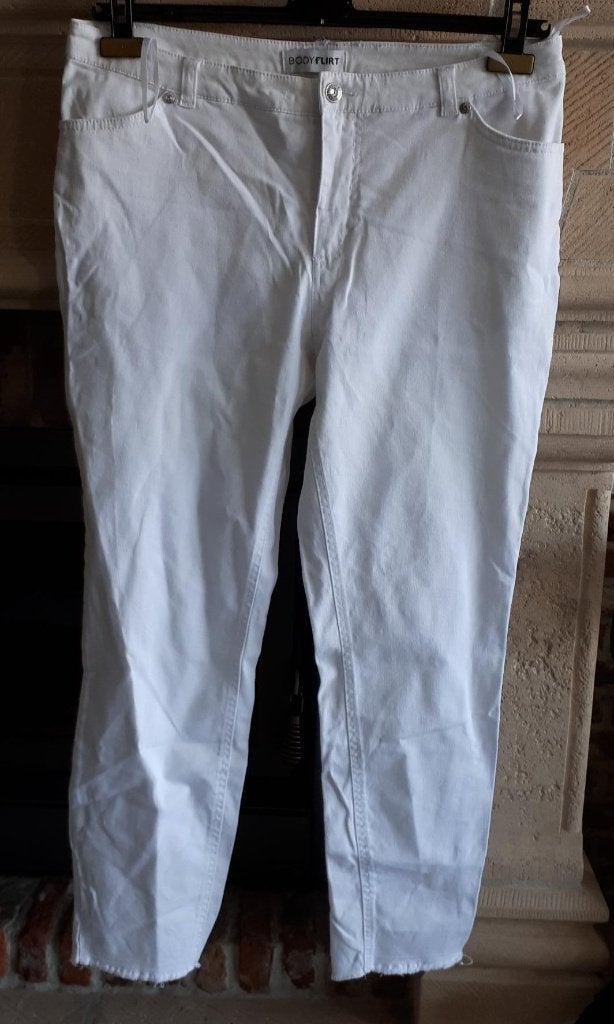Bodyflirt - jeans - wit - damesmaat 44, Kleding | Dames, Verzenden, Wit, Maat 42/44 (L), Zo goed als nieuw