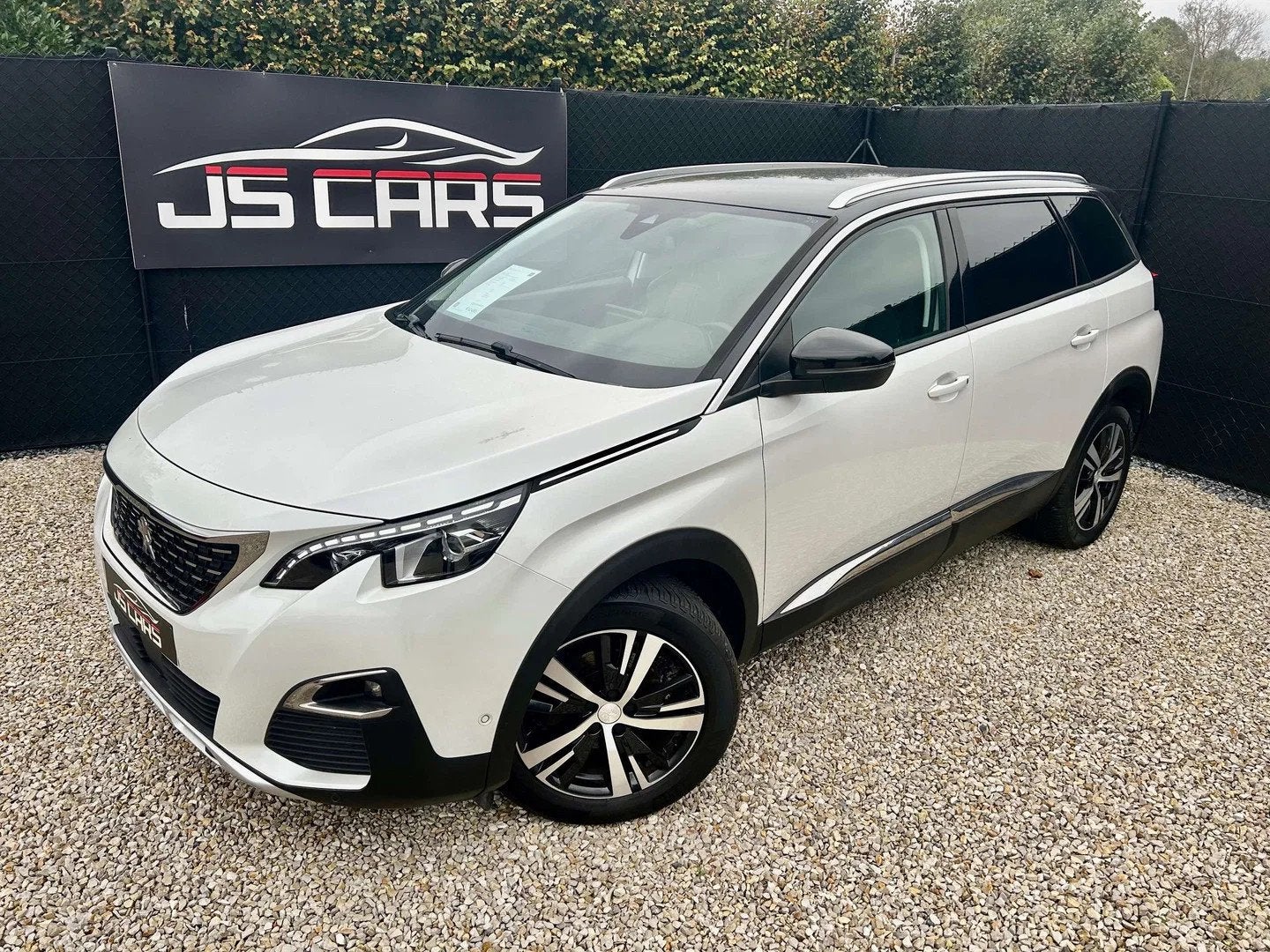 Peugeot 5008 1.2i*1er PROP*0492/24*96*14*GPS*CAMERA*CAR-PLAY, Autos, Volant multifonction, Achat, Euro 6, Entreprise