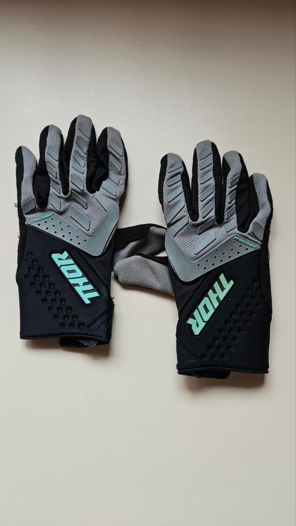 Des gants de BMX comme neufs, Vélos & Vélomoteurs, Enlèvement ou Envoi, Gants