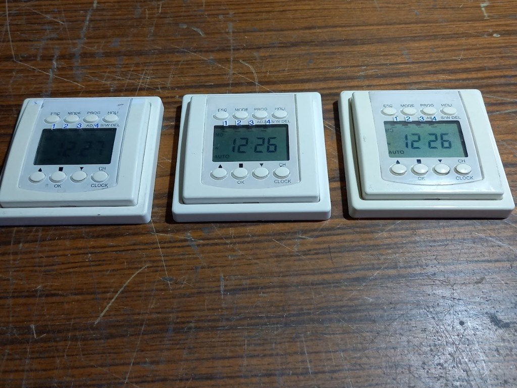 FAAC TM XTT 868 - Draadloze 4 kanaalsklok 868 MHz, Doe-het-zelf en Bouw, Rolluiken, Ophalen, Gebruikt, Elektrische bediening