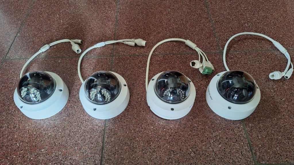 Dome camera’s van hikvision, Audio, Tv en Foto, Videobewaking, Ophalen of Verzenden, Gebruikt, Buitencamera