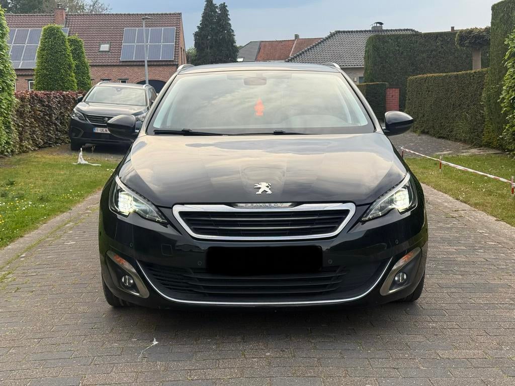 PEUGEOT 308 1.2 benzine 2015 mooi auto met keuring, Auto's, Peugeot, Particulier, ABS, Achteruitrijcamera, Airbags, Airconditioning