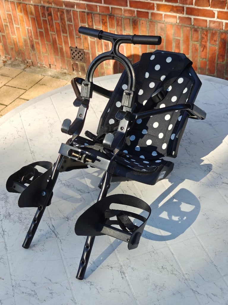 Fietsstoeltje vooraan met windscherm, Vélos & Vélomoteurs, Enlèvement, Utilisé, Siège avant, Repose-pieds