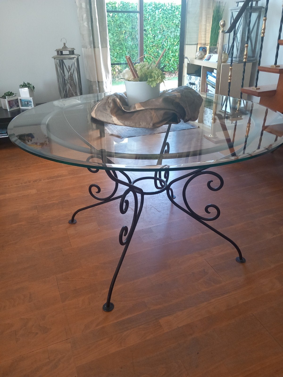 Table à manger de 1,3 m, fer forgé à la main, récupérée à Ad, Enlèvement, Verre