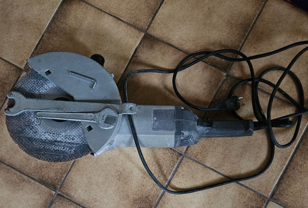 Grote slijpschijf, Doe-het-zelf en Bouw, Gereedschap | Slijpmachines, Ophalen
