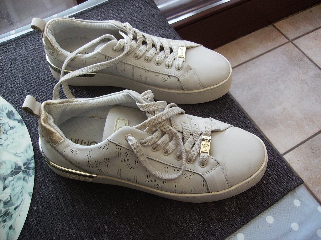 sneakers  lui jo  m, Vêtements | Femmes, Enlèvement, Comme neuf, Sneakers et Baskets