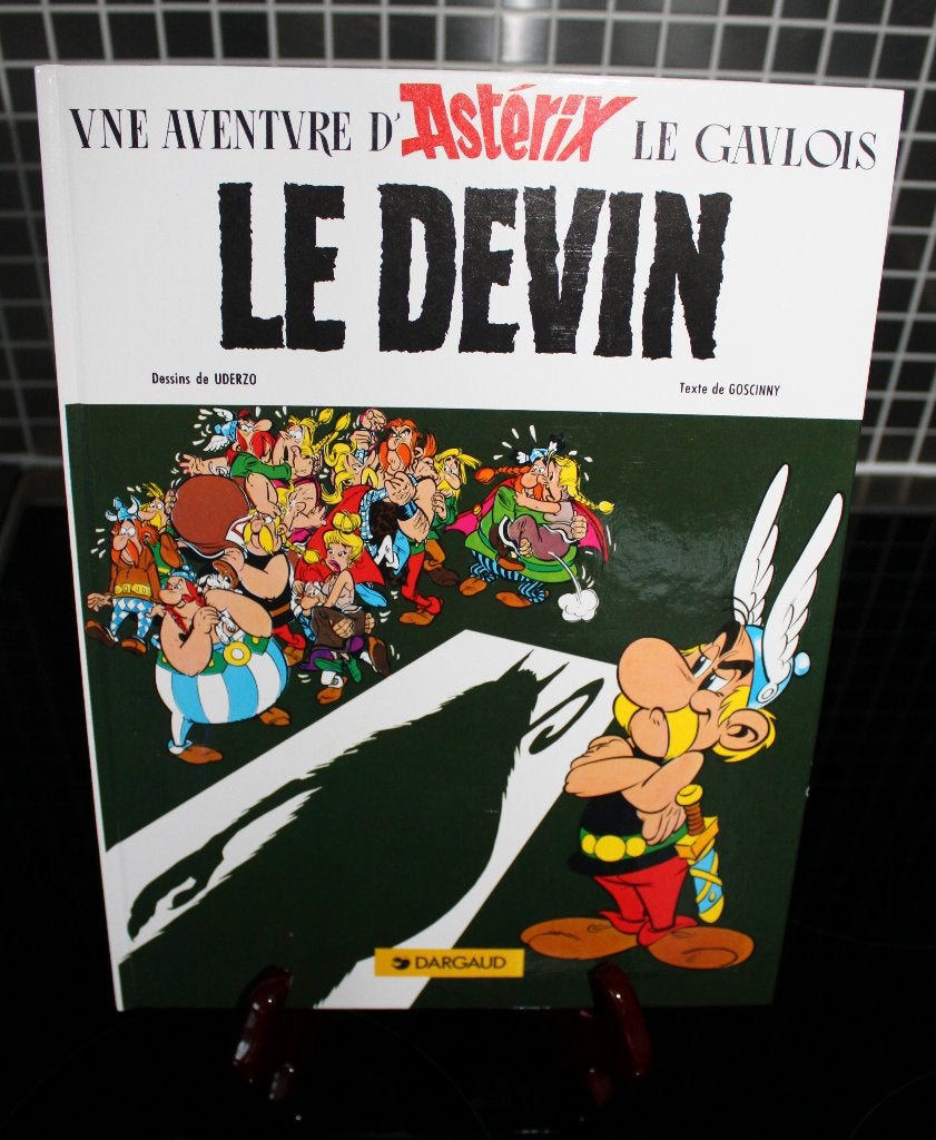 Astérix 19 "Le Devin" en réed.& Très Bel état, Livres, BD, Une BD, Enlèvement ou Envoi, Utilisé, Goscinny & Udezo