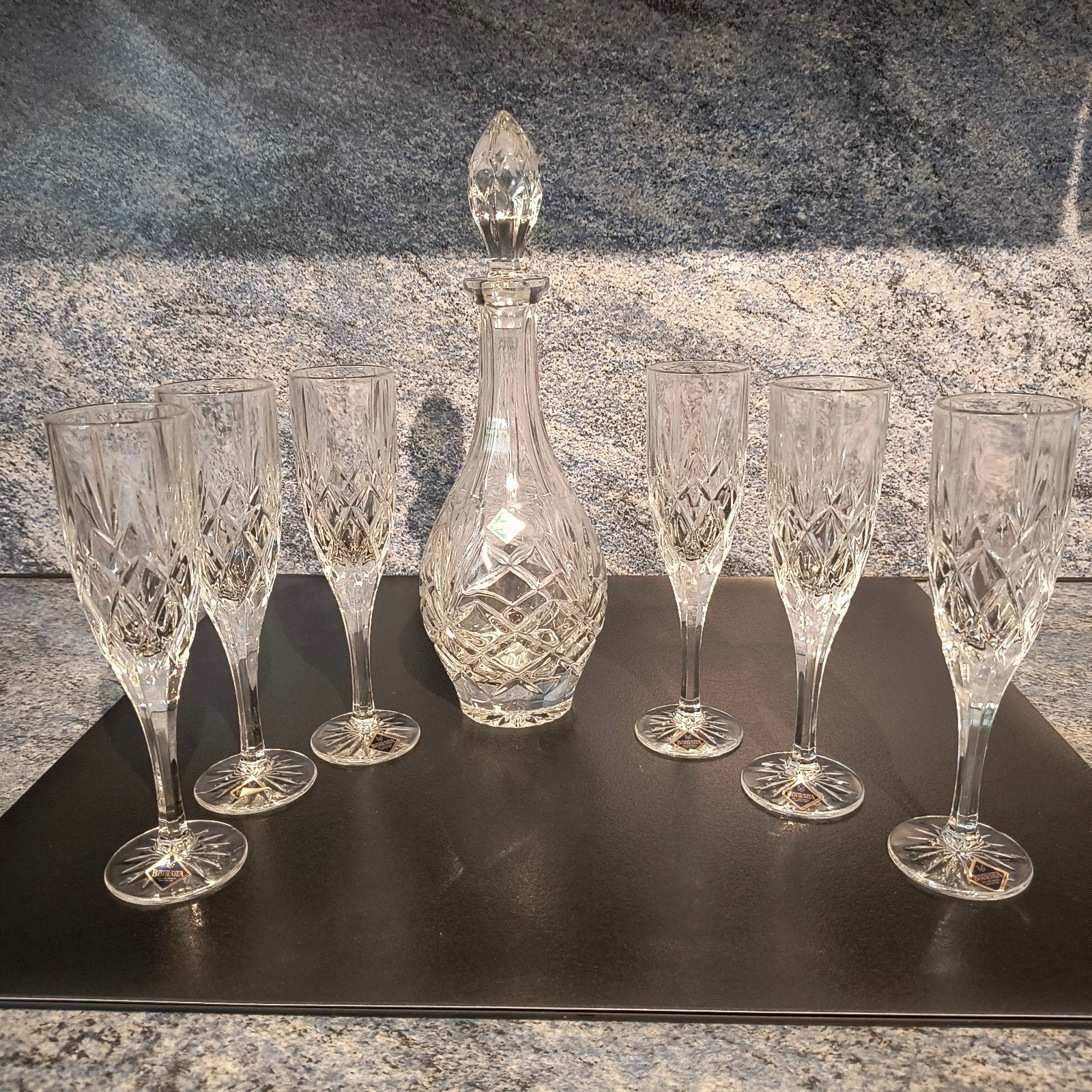 Bohemia kristal, Enlèvement ou Envoi