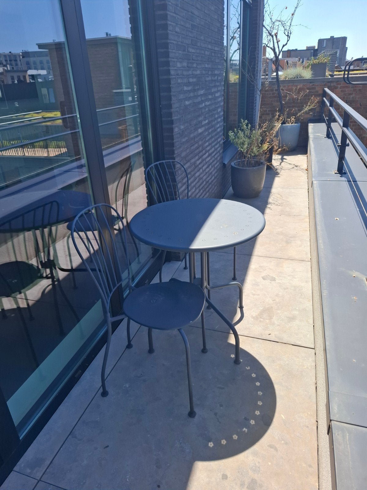 gietijzeren terras setje tafel 2 stoelen, Overige materialen, Gebruikt, Bijzettafel, Tuinset
