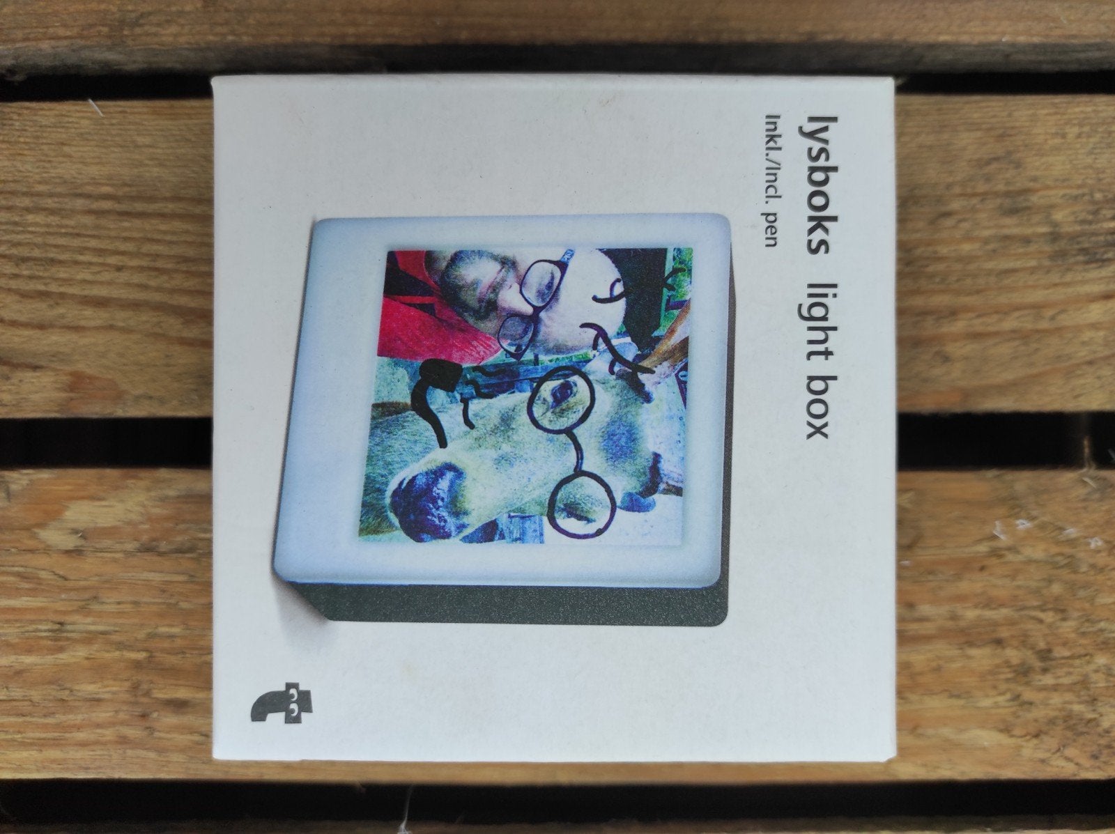 Lightbox mini
Mini fotokader
Flying tiger, Ophalen