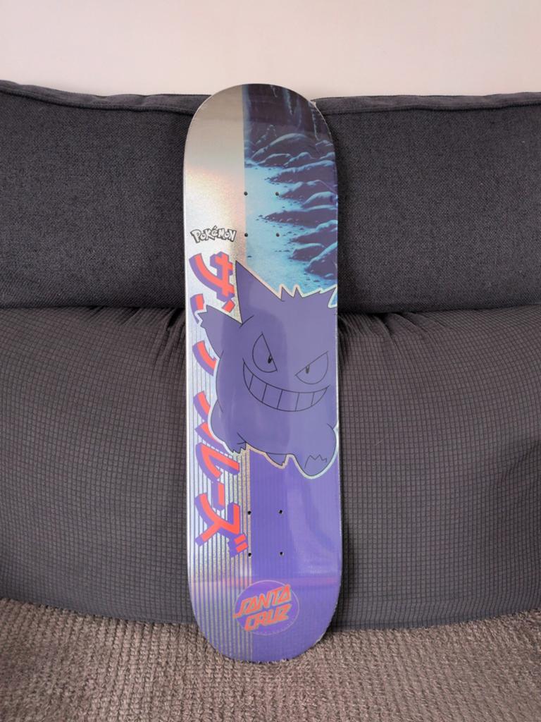 Santa Cruz x Pokemon gengar skateboard sealed, Hobby & Loisirs créatifs, Jeux de cartes à collectionner | Autre, Enlèvement