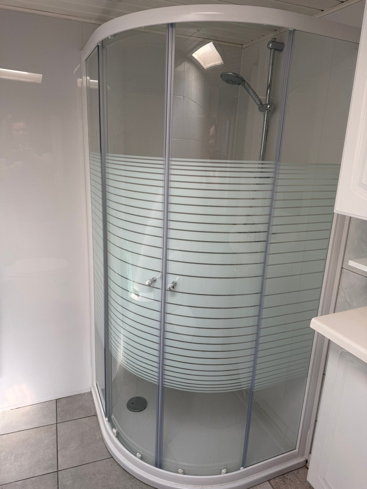 Douchekabine zelf af te breken, Ophalen, Zo goed als nieuw, Met douche
