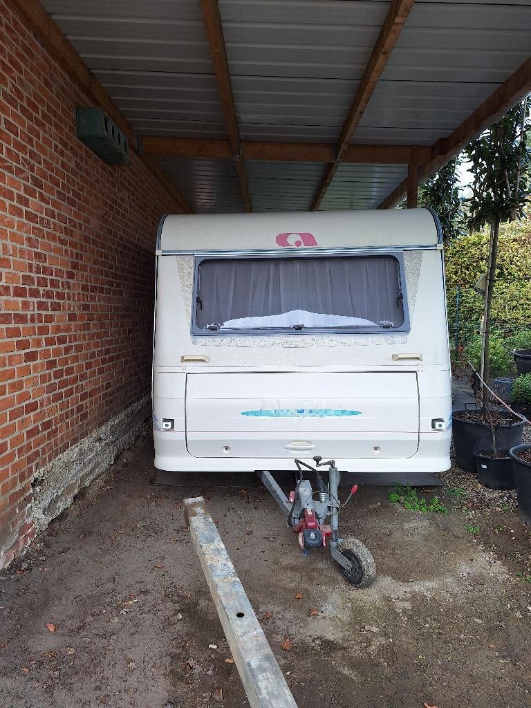 Adria caravan, Caravanes & Camping, Caravanes, Jusqu'à 5, 4 à 5 mètres, Roue de secours, Particulier