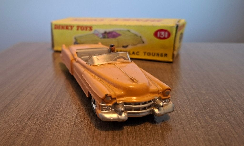 DINKY TOY CADILLAC ELDORADO MET ORGINELE VERPAKKING, Ophalen of Verzenden, Zo goed als nieuw, Auto, Dinky Toys