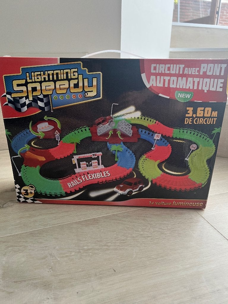 Circuit de voiture Lightning speedy avec voiture, Enlèvement, Utilisé, Circuit