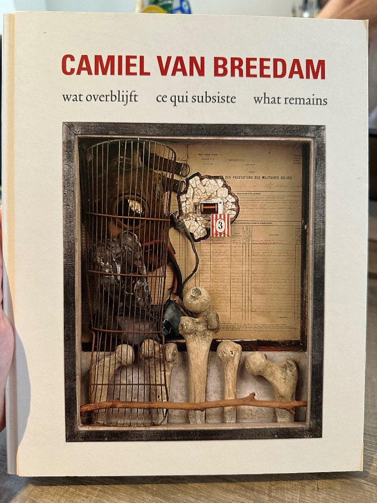 Wat overblijft - ce qui susiste - what remains, Livres, Art & Culture | Photographie & Design, Enlèvement, Comme neuf