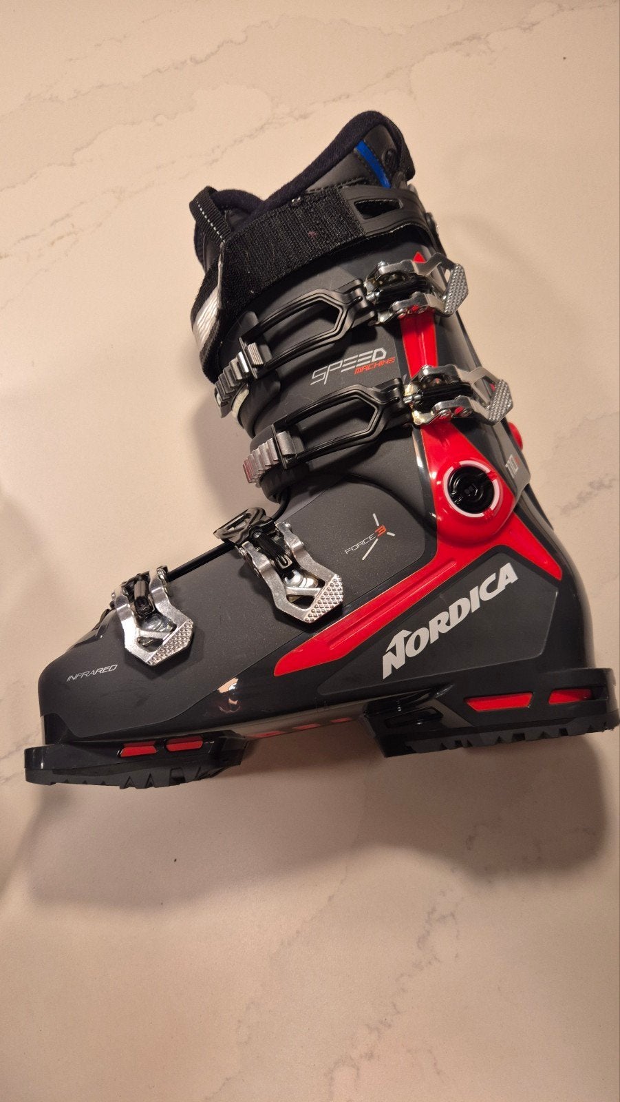 Chaussures bottines ski Nordica Speed 110 R. Taille 42/26.5, Sports & Fitness, Enlèvement ou Envoi, Ski, Chaussures, Nordica