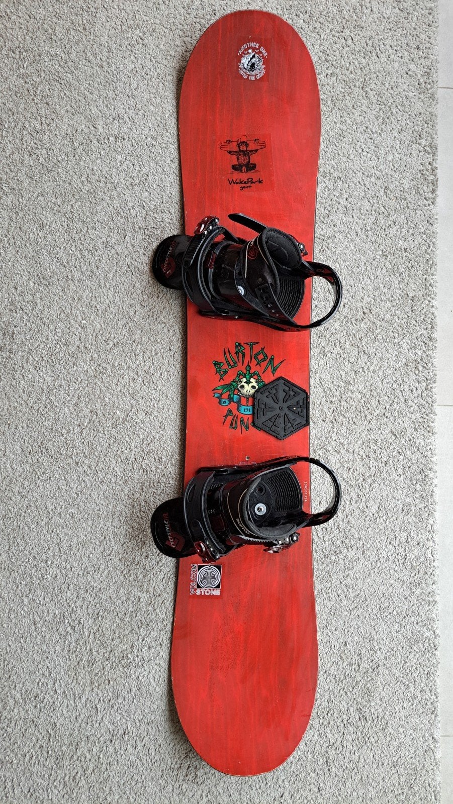Snowboard Burton 131 cm met bindingen, Sport en Fitness, Ophalen, Gebruikt