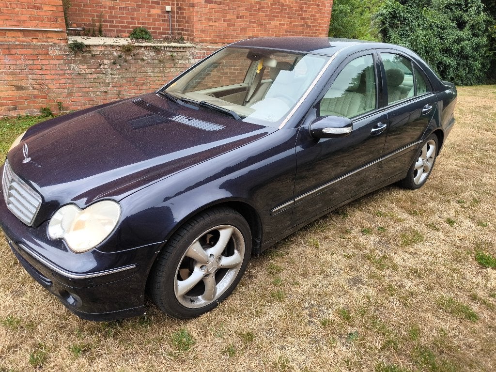 Mercedes c200 cdi, Autos, Cuir, Boîte manuelle, Alarme, Particulier