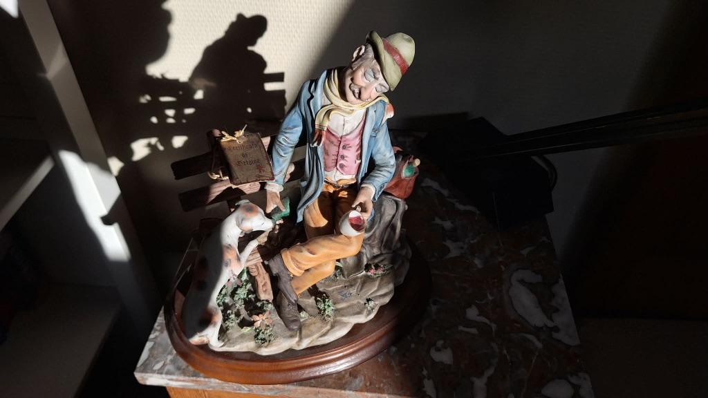 Vintage beeldje geïnspireerd op Capodimonte, Enlèvement