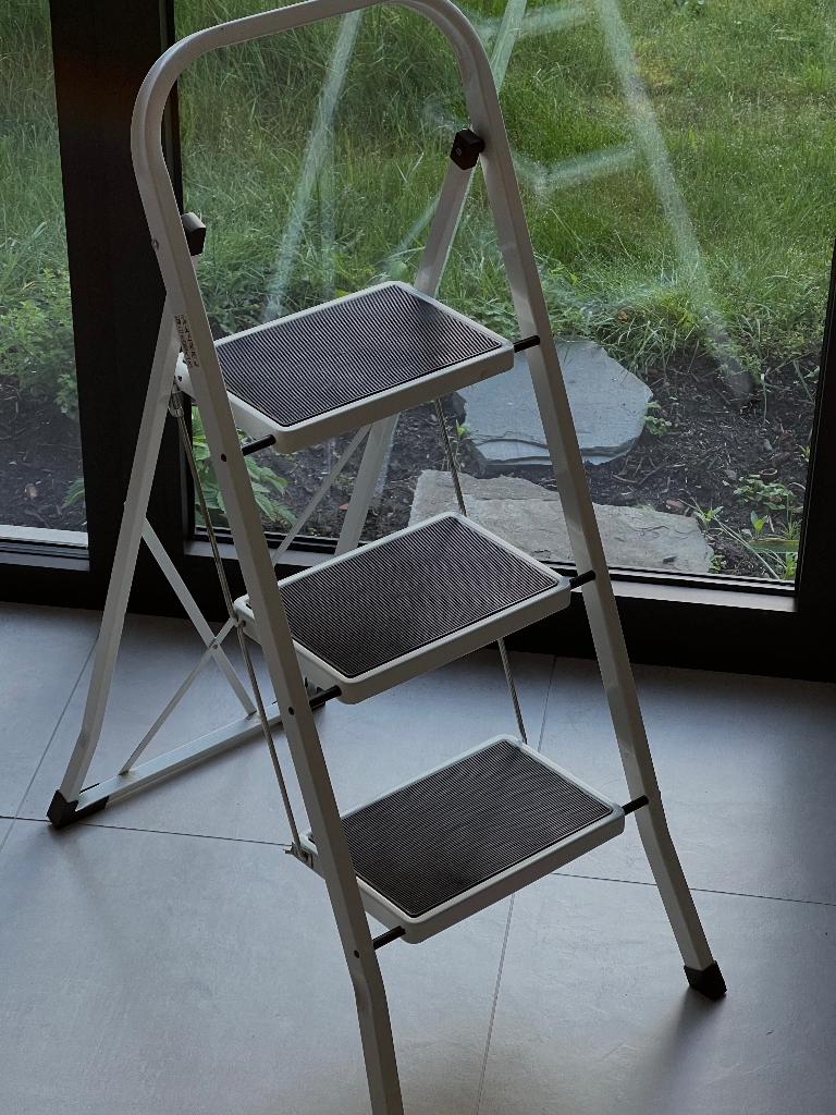 Trapladder met 3 treden – compact & praktisch, Ophalen, Gebruikt, Trap, Opvouwbaar of Inschuifbaar