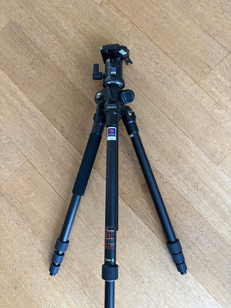 Trepied Photo Pro Aluminium: Neuf !, Enlèvement, Comme neuf, Trépied