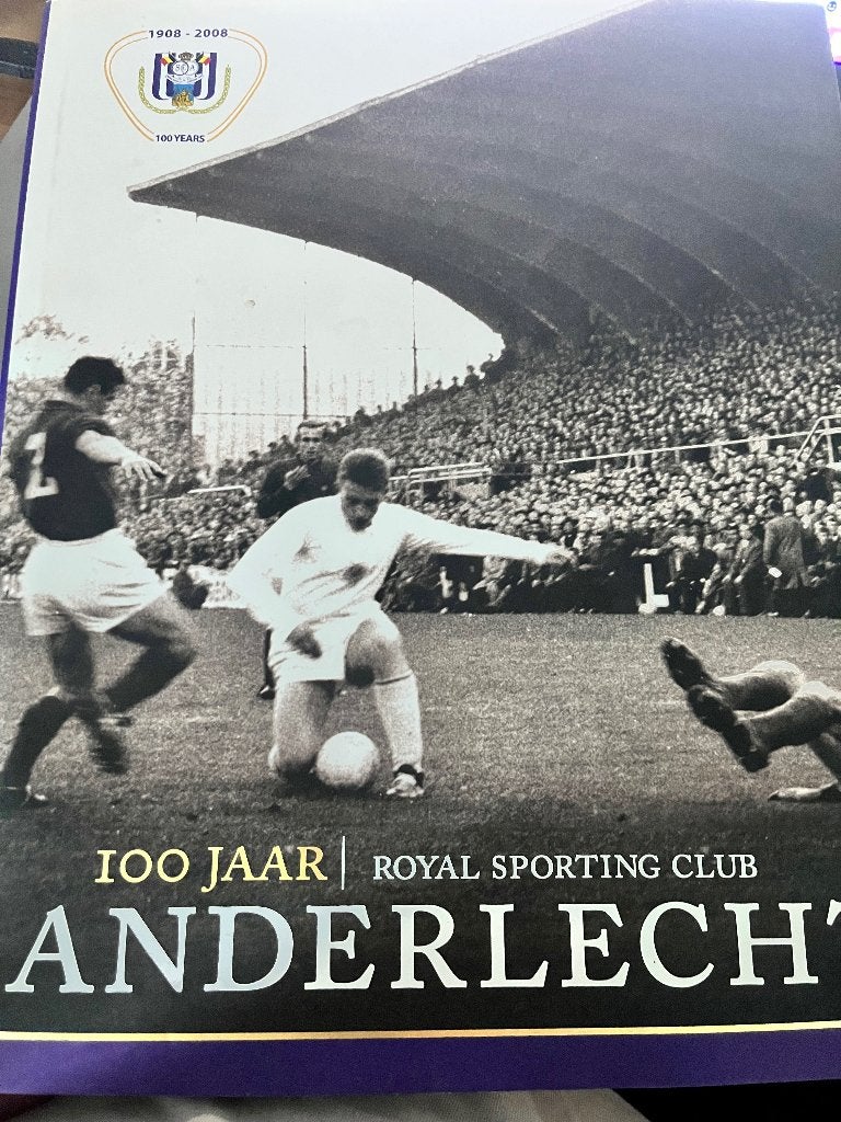 Boek 100 jaar anderlecht, Boeken, Sportboeken, Ophalen