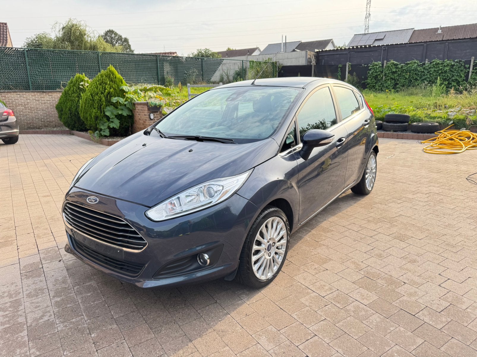 Ford Fiesta 1.0 met onderhoudsboek, Auto's, Voorwielaandrijving, Euro 5, Stof, Zwart