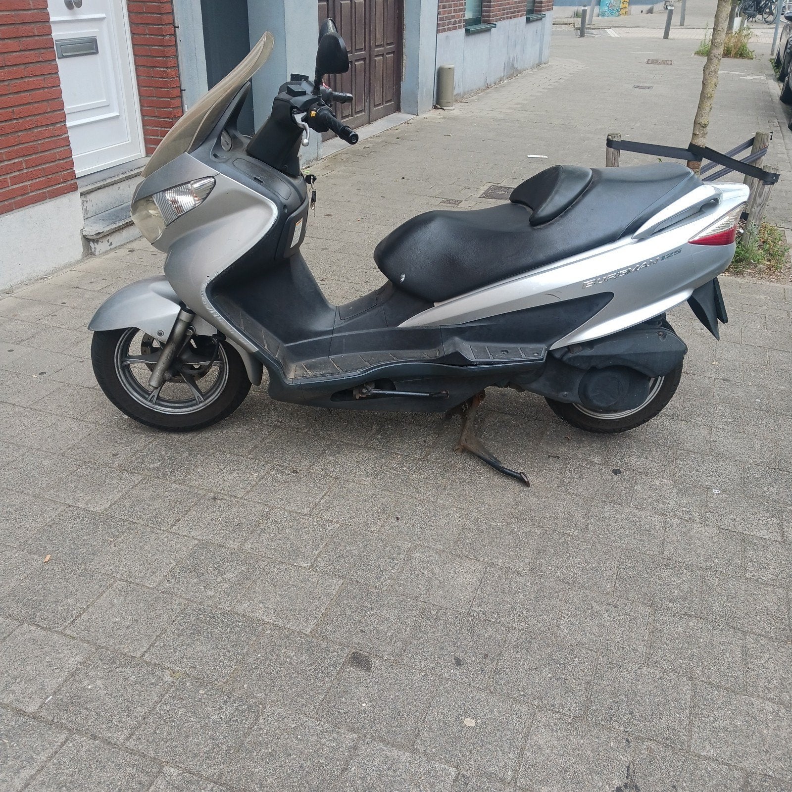 Suzuki Burgman 125cc, Motoren, Particulier