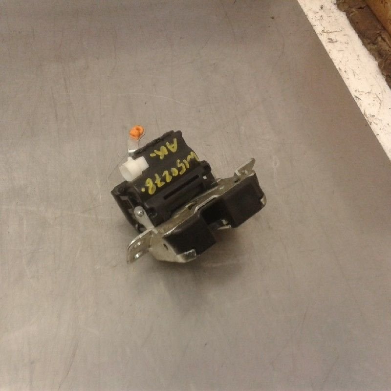 SLOTVANGER ACHTERKLEP Mitsubishi Colt (Z2 / Z3), Gebruikt, Mitsubishi