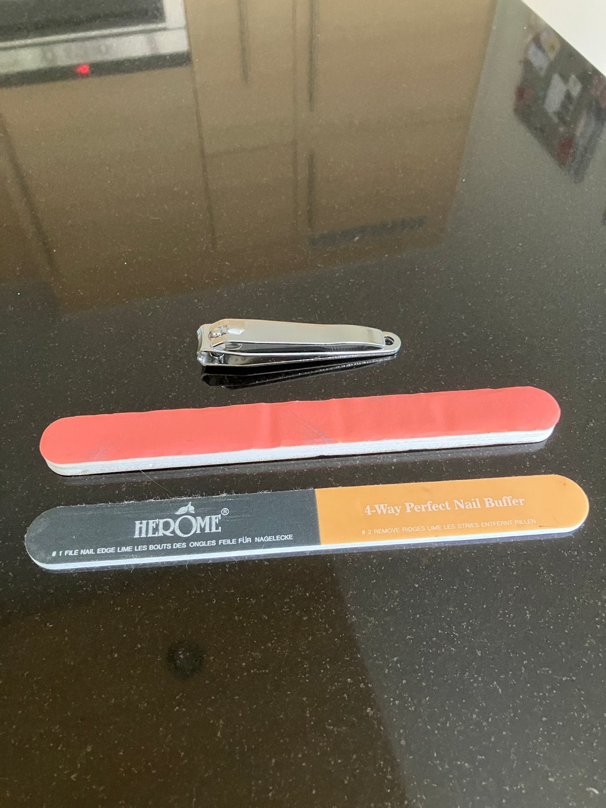 Herome 4 way perfect nail buffer + extra vijl + nagelknipper, Enlèvement ou Envoi