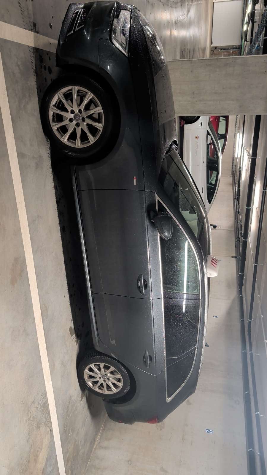 Taxibedrijf + Audi A4 G-Tron + Vlaamse taxivergunning, Particulier, Achat